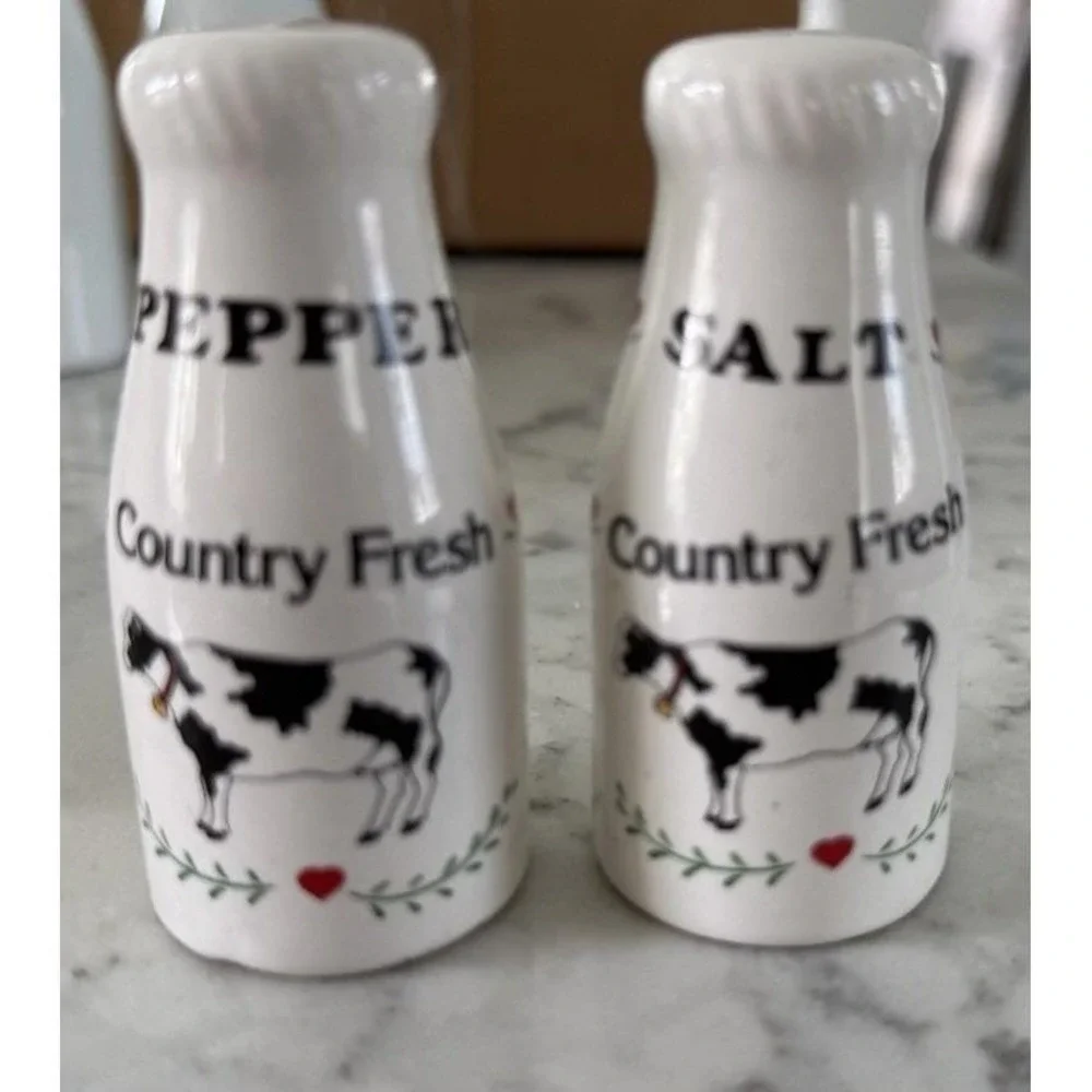 Vintage Country Fresh Milk Salt & Pepper Shakers Cows Bottles floral motif